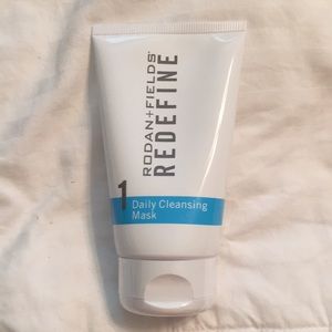 Rodan + Fields Makeup - Rodan + Fields daily cleansing mask Rodan + Fields Makeup - Rodan + Fields daily cleansing mask